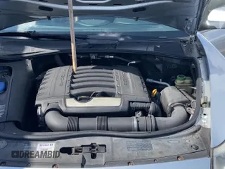 ✅ 2010 Porsche Cayenne • VIN: WP1AA2AP7ALA05266 • Лот: 43741648. Опубликован ранее на IAAI с пробегом 195 407 миль. Бесплатный доступ к архиву аукционных продаж из США и подробный отчёт об истории автомобиля на DreamBid. Изображение 12.