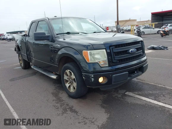 ✅ 2014 Ford F-150 XLT • VIN: 1FTFX1CF5EFB61752 • Lot: 44467910. Wystawiony na IAAI z przebiegiem 99 830 mil. Bezpłatny archiwum sprzedaży aukcyjnych z USA i szczegółowy raport historii pojazdu na DreamBid. Zdjęcie 1.
