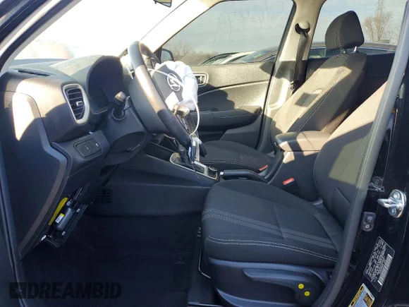 ✅ 2025 Hyundai Venue SEL • VIN: KMHRC8A32SU382027 • Lot: 97451685. Wystawiony na Copart z przebiegiem 7 144 mil. Bezpłatny archiwum sprzedaży aukcyjnych z USA i szczegółowy raport historii pojazdu na DreamBid. Zdjęcie 7.