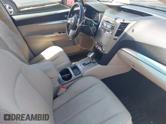 ✅ 2010 Subaru Legacy Premium All-Weather Anniversary • VIN: 4S3BMBG69A3242885 • Лот: 45201886. Опубліковано раніше на IAAI з пробігом 94 398 миль. Безкоштовний доступ до архіву аукціонних продажів зі США та докладний звіт про історію автомобіля на DreamBid. Зображення 5.