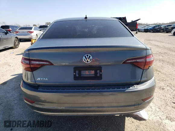 ✅ 2019 Volkswagen Jetta S • VIN: 3VWC57BU6KM114119 • Лот: 39344753. Опубликован ранее на Copart с пробегом 116 174 миль. Бесплатный доступ к архиву аукционных продаж из США и подробный отчёт об истории автомобиля на DreamBid. Изображение 6.