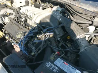 ✅ 1999 Ford Taurus SE • VIN: 1FAFP53U5XG280085 • Лот: 43253789. Опубликован ранее на IAAI с пробегом 179 296 миль. Бесплатный доступ к архиву аукционных продаж из США и подробный отчёт об истории автомобиля на DreamBid. Изображение 19.