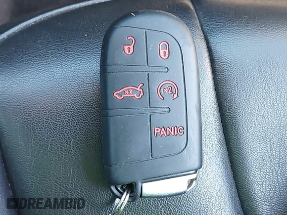 ✅ 2019 Jeep Cherokee Latitude Plus • VIN: 1C4PJMLN7KD489616 • Лот: 43113133. Опубліковано раніше на IAAI з пробігом 131 217 миль. Безкоштовний доступ до архіву аукціонних продажів зі США та докладний звіт про історію автомобіля на DreamBid. Зображення 11.
