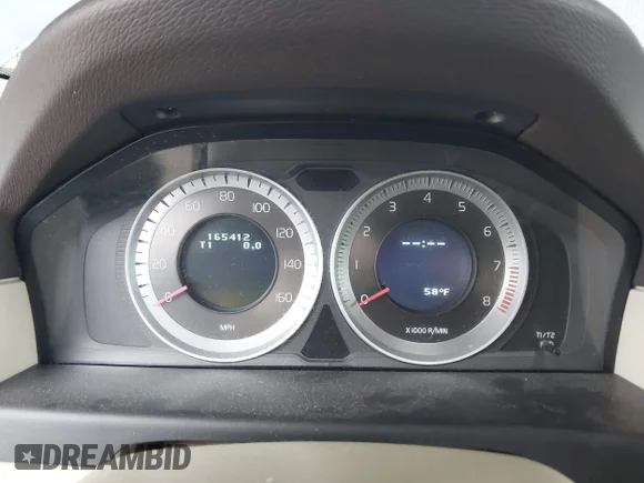 ✅ 2013 Volvo XC70 3.2L • VIN: YV4940BZ5D1163621 • Лот: 44906392. Опубліковано раніше на IAAI з пробігом 165 412 миль. Безкоштовний доступ до архіву аукціонних продажів зі США та докладний звіт про історію автомобіля на DreamBid. Зображення 7.