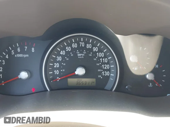 ✅ 2008 Kia Sedona LX • VIN: KNDMB233986254358 • Lot: 42197794. Wystawiony na IAAI z przebiegiem 365 311 mil. Bezpłatny archiwum sprzedaży aukcyjnych z USA i szczegółowy raport historii pojazdu na DreamBid. Zdjęcie 7.
