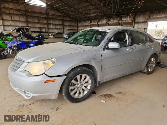 ✅ 2010 Chrysler Sebring Limited • VIN: 1C3CC5FB8AN147315 • Lot: 77137175. Wystawiony na Copart z przebiegiem 182 776 mil. Bezpłatny archiwum sprzedaży aukcyjnych z USA i szczegółowy raport historii pojazdu na DreamBid. Zdjęcie 1.
