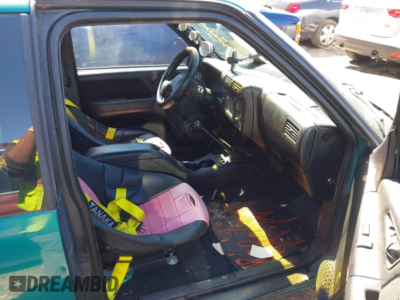 ✅ 1994 GMC Sonoma • VIN: 1GTCS19Z9RK504420 • Лот: 41695827. Опубліковано раніше на IAAI з пробігом 197 305 миль. Безкоштовний доступ до архіву аукціонних продажів зі США та докладний звіт про історію автомобіля на DreamBid. Зображення 5.