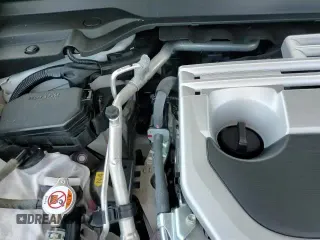 ✅ 2024 Lexus UX 250h Premium • VIN: JTHP9JBH5R2076214 • Lot: 61501865. Listed on Copart with 17,221 mi. Free auction sales archive from the USA and detailed vehicle history report at DreamBid. Image 13.