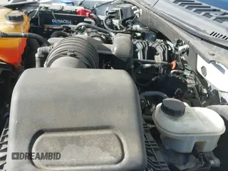 ✅ 2018 Ford F-150 XL • VIN: 1FTEX1CB1JKG07549 • Lot: 42919034. Wystawiony na IAAI z przebiegiem 113 636 mil. Bezpłatny archiwum sprzedaży aukcyjnych z USA i szczegółowy raport historii pojazdu na DreamBid. Zdjęcie 19.