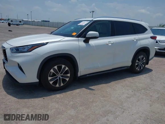 ✅ 2020 Toyota Highlander XLE • VIN: 5TDGZRAH9LS021007 • Lot: 45426129. Wystawiony na IAAI z przebiegiem 47 285 mil. Bezpłatny archiwum sprzedaży aukcyjnych z USA i szczegółowy raport historii pojazdu na DreamBid. Zdjęcie 2.
