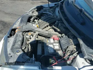 ✅ 2011 Nissan Versa 1.6 • VIN: 3N1CC1AP1BL390671 • Lot: 42714930. Wystawiony na IAAI z przebiegiem 147 436 mil. Bezpłatny archiwum sprzedaży aukcyjnych z USA i szczegółowy raport historii pojazdu na DreamBid. Zdjęcie 14.