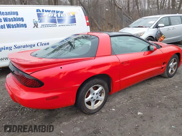 ✅ 1999 Pontiac Firebird Firebird • VIN: 2G2FS22KXX2219138 • Лот: 44646665. Опубліковано раніше на IAAI з пробігом 120 584 миль. Безкоштовний доступ до архіву аукціонних продажів зі США та докладний звіт про історію автомобіля на DreamBid. Зображення 4.