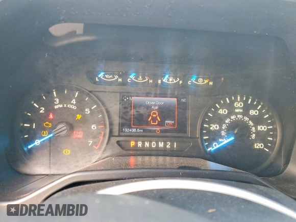 ✅ 2015 Ford F-150 XL • VIN: 1FTEW1EP4FFC90118 • Lot: 46345516. Wystawiony na Copart z przebiegiem 132 436 mil. Bezpłatny archiwum sprzedaży aukcyjnych z USA i szczegółowy raport historii pojazdu na DreamBid. Zdjęcie 9.