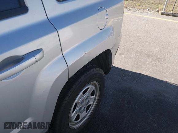 ✅ 2012 Jeep Patriot Sport • VIN: 1C4NJPBB8CD724803 • Lot: 44573158. Wystawiony na IAAI z przebiegiem 119 920 mil. Bezpłatny archiwum sprzedaży aukcyjnych z USA i szczegółowy raport historii pojazdu na DreamBid. Zdjęcie 6.