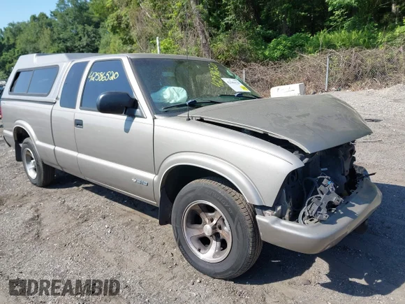 ✅ 2001 Chevrolet S-10 LS • VIN: 1GCCS19W318113416 • Лот: 42586520. Опубликован ранее на IAAI с пробегом 158 682 миль. Бесплатный доступ к архиву аукционных продаж из США и подробный отчёт об истории автомобиля на DreamBid. Изображение 1.