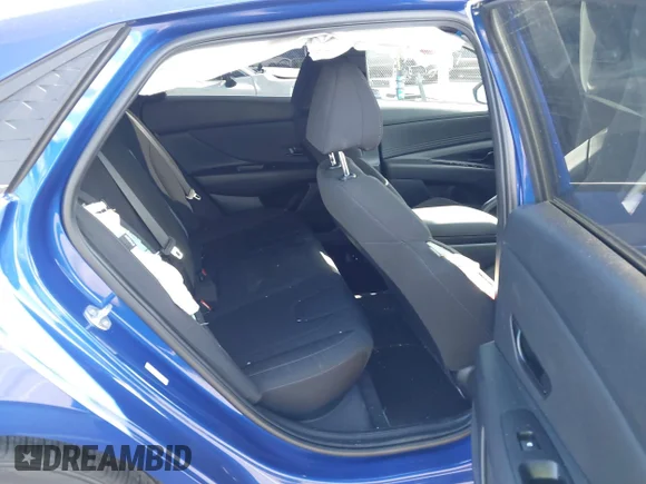 ✅ 2025 Hyundai Elantra SEL Sport • VIN: KMHLM4DG9SU868506 • Lot: 43283005. Wystawiony na IAAI z przebiegiem 2 474 mil. Bezpłatny archiwum sprzedaży aukcyjnych z USA i szczegółowy raport historii pojazdu na DreamBid. Zdjęcie 8.
