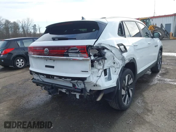 ✅ 2024 Volkswagen Atlas SE • VIN: 1V2KE2CA2RC226156 • Lot: 44213377. Wystawiony na IAAI z przebiegiem 54 978 mil. Bezpłatny archiwum sprzedaży aukcyjnych z USA i szczegółowy raport historii pojazdu na DreamBid. Zdjęcie 6.