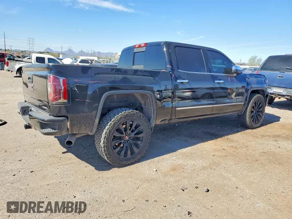 ✅ 2018 GMC Sierra 1500 Denali • VIN: 3GTU2PEC4JG272359 • Lot: 76662605. Wystawiony na Copart z przebiegiem Nie podano. Bezpłatny archiwum sprzedaży aukcyjnych z USA i szczegółowy raport historii pojazdu na DreamBid. Zdjęcie 3.
