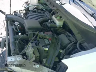 ✅ 2018 Nissan NV200 S • VIN: 3N6CM0KN8JK701483 • Lot: 40394103. Wystawiony na IAAI z przebiegiem 95 566 mil. Bezpłatny archiwum sprzedaży aukcyjnych z USA i szczegółowy raport historii pojazdu na DreamBid. Zdjęcie 19.