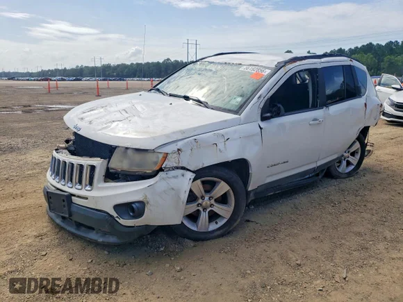 ✅ 2011 Jeep Compass Latitude • VIN: 1J4NT1FB5BD155919 • Lot: 56192856. Wystawiony na Copart z przebiegiem Nie podano. Bezpłatny archiwum sprzedaży aukcyjnych z USA i szczegółowy raport historii pojazdu na DreamBid. Zdjęcie 1.