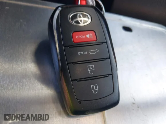 ✅ 2026 Toyota Camry SE • VIN: 4T1DAACK2TU227099 • Lot: 44408494. Wystawiony na IAAI z przebiegiem 6 984 mil. Bezpłatny archiwum sprzedaży aukcyjnych z USA i szczegółowy raport historii pojazdu na DreamBid. Zdjęcie 11.
