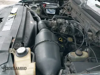 ✅ 2003 Ford F-150 XL • VIN: 1FTRX17233NB74586 • Lot: 43144107. Wystawiony na IAAI z przebiegiem Nie podano. Bezpłatny archiwum sprzedaży aukcyjnych z USA i szczegółowy raport historii pojazdu na DreamBid. Zdjęcie 13.