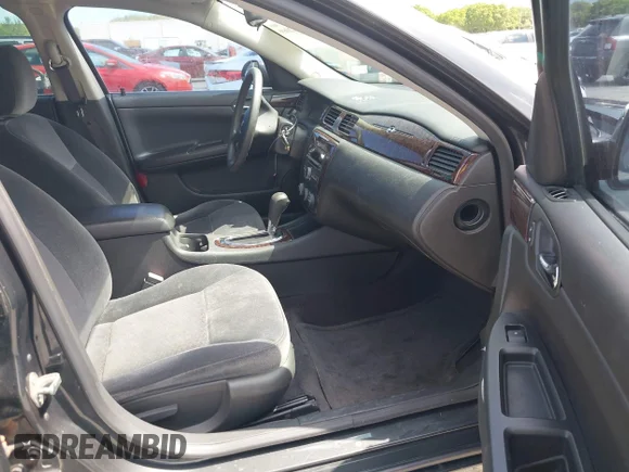 ✅ 2014 Chevrolet Impala LS • VIN: 2G1WA5E35E1138855 • Lot: 45442069. Wystawiony na IAAI z przebiegiem 72 496 mil. Bezpłatny archiwum sprzedaży aukcyjnych z USA i szczegółowy raport historii pojazdu na DreamBid. Zdjęcie 5.