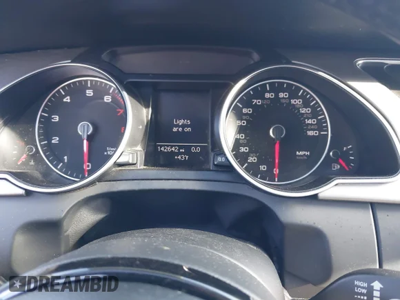 ✅ 2014 Audi A5 Premium • VIN: WAUCFAFR8EA053793 • Лот: 41736896. Опубліковано раніше на IAAI з пробігом 142 642 миль. Безкоштовний доступ до архіву аукціонних продажів зі США та докладний звіт про історію автомобіля на DreamBid. Зображення 7.