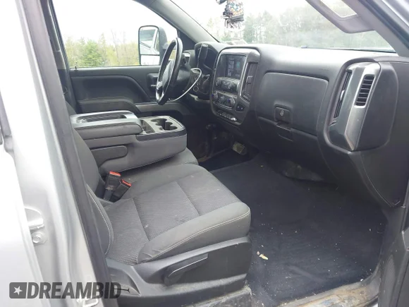 ✅ 2018 Chevrolet Silverado 1500 LT • VIN: 3GCUKREC0JG626082 • Lot: 45040482. Wystawiony na IAAI z przebiegiem 129 515 mil. Bezpłatny archiwum sprzedaży aukcyjnych z USA i szczegółowy raport historii pojazdu na DreamBid. Zdjęcie 5.