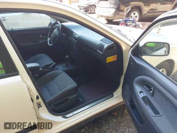 ✅ 2001 Volvo S40 • VIN: YV1VS29541F741545 • Лот: 43070326. Опубліковано раніше на IAAI з пробігом 85 244 миль. Безкоштовний доступ до архіву аукціонних продажів зі США та докладний звіт про історію автомобіля на DreamBid. Зображення 5.
