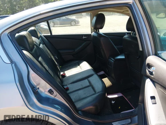 ✅ 2009 Nissan Altima SL • VIN: 1N4AL21E19N551013 • Лот: 45413097. Опубліковано раніше на IAAI з пробігом 229 771 миль. Безкоштовний доступ до архіву аукціонних продажів зі США та докладний звіт про історію автомобіля на DreamBid. Зображення 8.