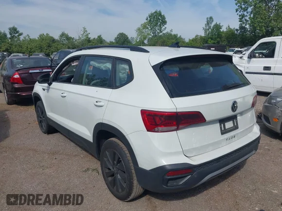 ✅ 2022 Volkswagen Taos S • VIN: 3VVDX7B25NM010243 • Lot: 45322239. Wystawiony na IAAI z przebiegiem 56 940 mil. Bezpłatny archiwum sprzedaży aukcyjnych z USA i szczegółowy raport historii pojazdu na DreamBid. Zdjęcie 3.