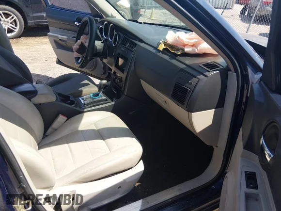 ✅ 2006 Dodge Charger • VIN: 2B3KA43G76H241131 • Лот: 44879903. Опубліковано раніше на IAAI з пробігом 283 804 миль. Безкоштовний доступ до архіву аукціонних продажів зі США та докладний звіт про історію автомобіля на DreamBid. Зображення 5.