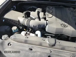 ✅ 2021 Toyota 4Runner Nightshade • VIN: JTEJU5JR8M5890075 • Lot: 71777225. Listed on Copart with 26,666 mi. Free auction sales archive from the USA and detailed vehicle history report at DreamBid. Image 17.