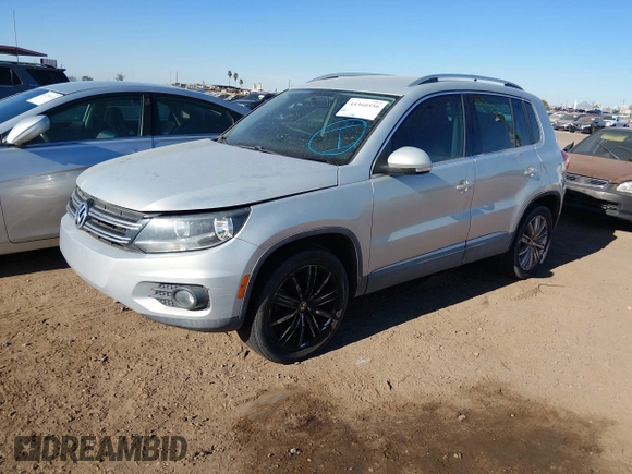 ✅ 2012 Volkswagen Tiguan S • VIN: WVGAV7AX7CW543076 • Lot: 44360556. Wystawiony na IAAI z przebiegiem 172 856 mil. Bezpłatny archiwum sprzedaży aukcyjnych z USA i szczegółowy raport historii pojazdu na DreamBid. Zdjęcie 2.