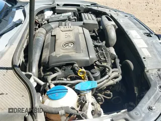 ✅ 2015 Volkswagen Passat S • VIN: 1VWAT7A39FC021611 • Лот: 43240299. Опубликован ранее на IAAI с пробегом 127 404 миль. Бесплатный доступ к архиву аукционных продаж из США и подробный отчёт об истории автомобиля на DreamBid. Изображение 19.