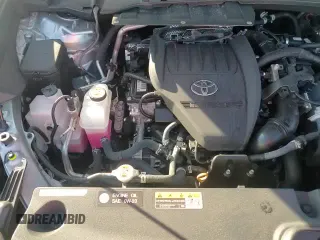 ✅ 2025 Toyota Highlander XLE • VIN: 5TDAAAA59SS021298 • Lot: 92912845. Wystawiony na Copart z przebiegiem 14 312 mil. Bezpłatny archiwum sprzedaży aukcyjnych z USA i szczegółowy raport historii pojazdu na DreamBid. Zdjęcie 14.