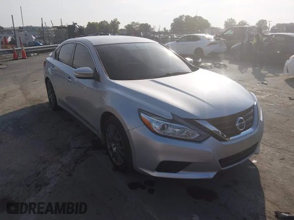 ✅ 2017 Nissan Altima SV • VIN: 1N4AL3AP3HC128256 • Lot: 45273380. Wystawiony na IAAI z przebiegiem 105 319 mil. Bezpłatny archiwum sprzedaży aukcyjnych z USA i szczegółowy raport historii pojazdu na DreamBid. Zdjęcie 1.