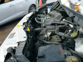 ✅ 2020 Ford Transit Cargo • VIN: 1FTBR1C8XLKA06581 • Lot: 43658232. Wystawiony na IAAI z przebiegiem 204 855 mil. Bezpłatny archiwum sprzedaży aukcyjnych z USA i szczegółowy raport historii pojazdu na DreamBid. Zdjęcie 19.