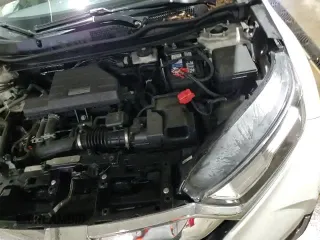 ✅ 2017 Honda CR-V Touring • VIN: 2HKRW2H94HH642661 • Lot: 94027475. Wystawiony na Copart z przebiegiem 80 387 mil. Bezpłatny archiwum sprzedaży aukcyjnych z USA i szczegółowy raport historii pojazdu na DreamBid. Zdjęcie 17.