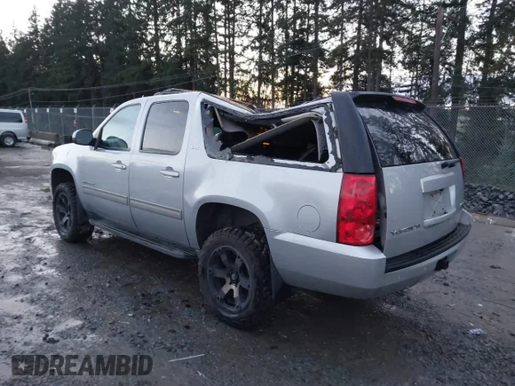 ✅ 2013 GMC Yukon XL SLT • VIN: 1GKS2KE72DR177952 • Lot: 43986646. Wystawiony na IAAI z przebiegiem 185 440 mil. Bezpłatny archiwum sprzedaży aukcyjnych z USA i szczegółowy raport historii pojazdu na DreamBid. Zdjęcie 3.
