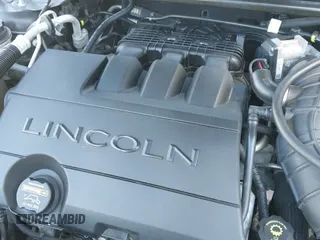 ✅ 2009 Lincoln MKS • VIN: 1LNHM94R79G608070 • Лот: 42689841. Опубликован ранее на IAAI с пробегом 150 016 миль. Бесплатный доступ к архиву аукционных продаж из США и подробный отчёт об истории автомобиля на DreamBid. Изображение 18.