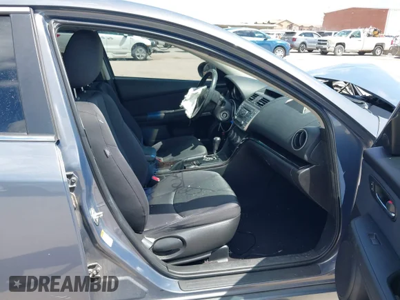 ✅ 2011 Mazda 6 i Grand Touring • VIN: 1YVHZ8CHXB5M27937 • Лот: 42574587. Опубліковано раніше на IAAI з пробігом 203 952 миль. Безкоштовний доступ до архіву аукціонних продажів зі США та докладний звіт про історію автомобіля на DreamBid. Зображення 5.