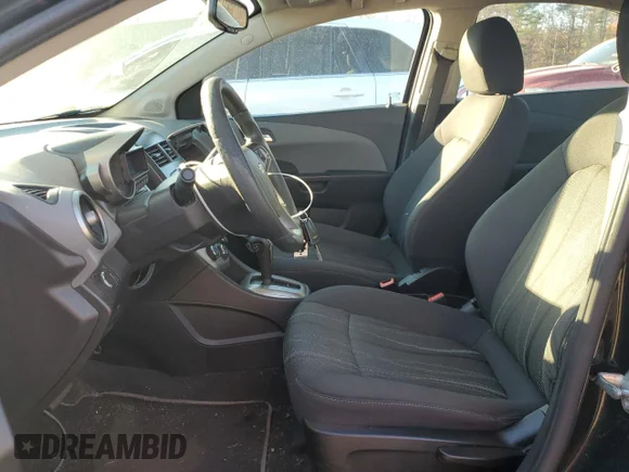 ✅ 2015 Chevrolet Sonic LT • VIN: 1G1JC5SG4F4164509 • Лот: 78097414. Опубликован ранее на Copart с пробегом 103 308 миль. Бесплатный доступ к архиву аукционных продаж из США и подробный отчёт об истории автомобиля на DreamBid. Изображение 7.