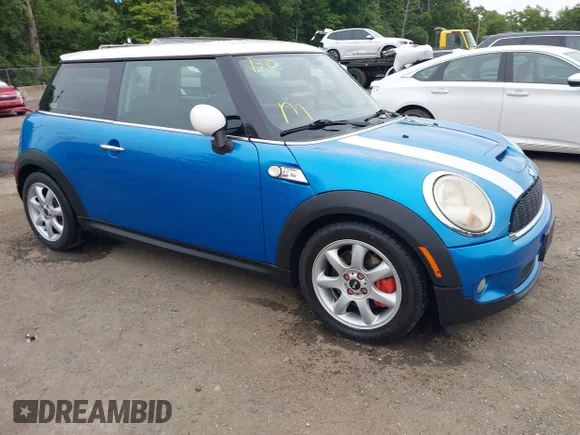 ✅ 2008 MINI Hardtop S • VIN: WMWMF73528TV38352 • Lot: 45160083. Listed on IAAI with 114,321 mi. Free auction sales archive from the USA and detailed vehicle history report at DreamBid. Image 1.