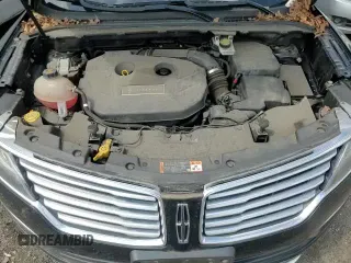 ✅ 2018 Lincoln MKC Reserve • VIN: 5LMCJ3D94JUL31770 • Lot: 67067795. Wystawiony na Copart z przebiegiem 35 984 mil. Bezpłatny archiwum sprzedaży aukcyjnych z USA i szczegółowy raport historii pojazdu na DreamBid. Zdjęcie 15.