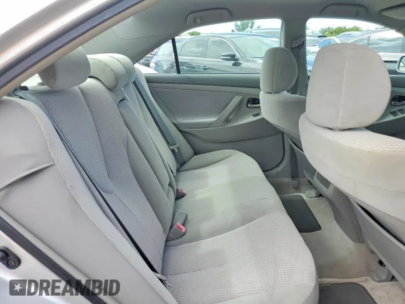 ✅ 2010 Toyota Camry LE • VIN: 4T1BF3EK8AU092550 • Lot: 55895876. Wystawiony na Copart z przebiegiem 63 783 mil. Bezpłatny archiwum sprzedaży aukcyjnych z USA i szczegółowy raport historii pojazdu na DreamBid. Zdjęcie 10.