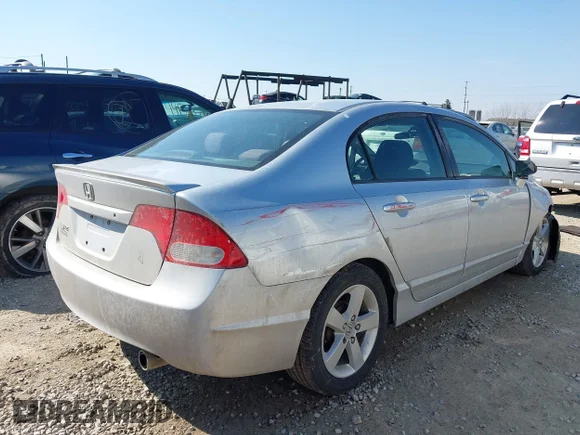✅ 2010 Honda Civic LX-S • VIN: 2HGFA1F6XAH505051 • Lot: 44494359. Wystawiony na IAAI z przebiegiem 197 712 mil. Bezpłatny archiwum sprzedaży aukcyjnych z USA i szczegółowy raport historii pojazdu na DreamBid. Zdjęcie 4.