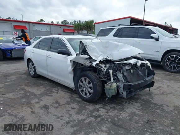 ✅ 2009 Toyota Camry LE • VIN: 4T1BK46K99U586430 • Lot: 41417260. Wystawiony na IAAI z przebiegiem 163 741 mil. Bezpłatny archiwum sprzedaży aukcyjnych z USA i szczegółowy raport historii pojazdu na DreamBid. Zdjęcie 1.