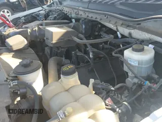 ✅ 2020 Ford F-250 XL • VIN: 1FT7W2B69LEC74413 • Lot: 41958189. Wystawiony na IAAI z przebiegiem 129 902 mil. Bezpłatny archiwum sprzedaży aukcyjnych z USA i szczegółowy raport historii pojazdu na DreamBid. Zdjęcie 19.